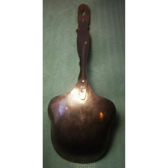 Decorative Serving Utensil Hollywood Regency Style circa 1950s - Picture 5 of 8